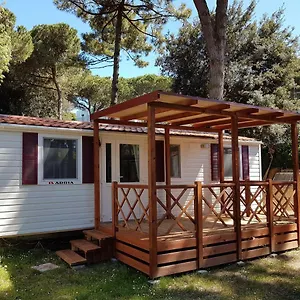 4* Camping Victoria Mobilehome In Mare E Pineta